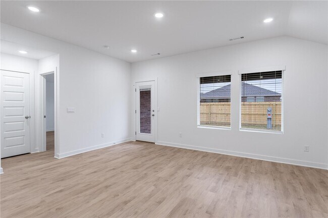 Foto del edificio - 138 S Maroon Ave