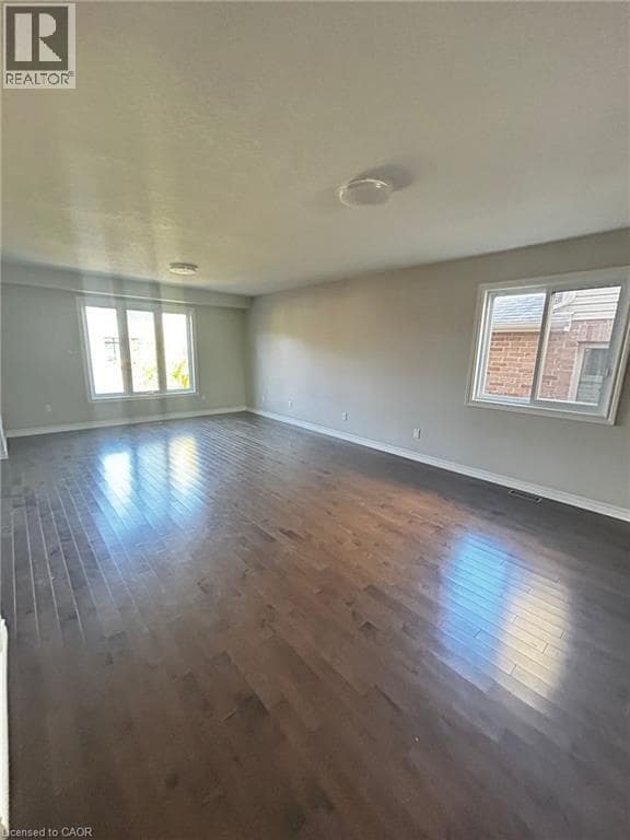 Building Photo - 294 Zeller Dr