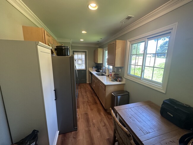 Kitchen - 8525 Rolando Dr
