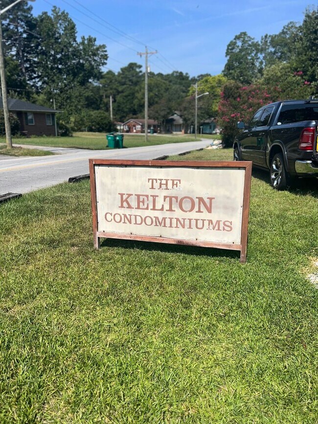 Foto del edificio - 500 Cokesbury St