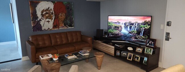Foto del edificio - 2 br, 2 bath Condo - 1238 Hillsboro Mile A...
