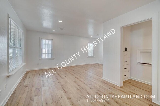 Foto del edificio - 208 W Kittyhawk Dr