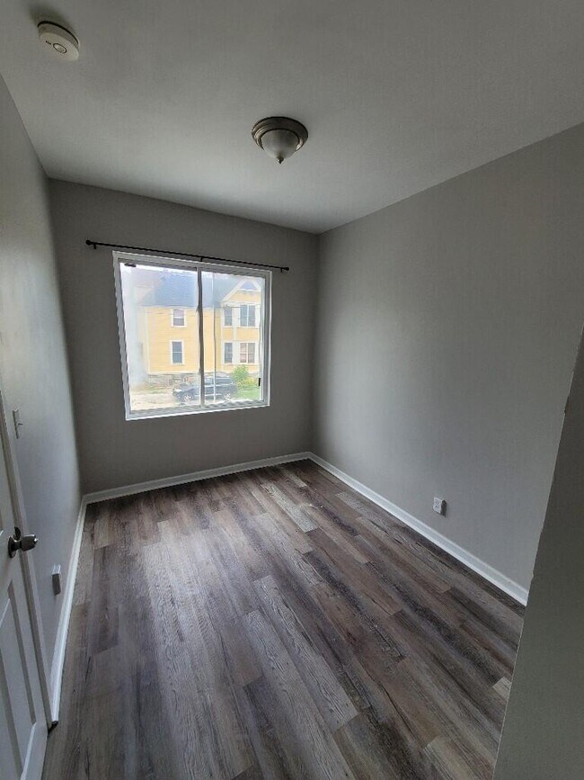 Foto del edificio - 312.5 Perrin St