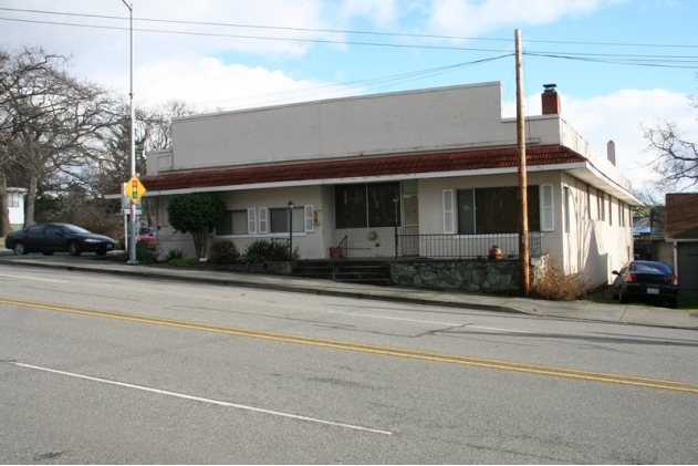 Building Photo - Pioneer Apartments