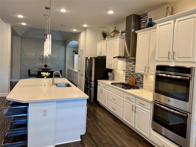Building Photo - 104 Fort Hood Ln