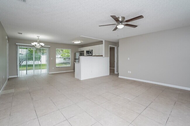 Building Photo - 1070 Bridlewood Way