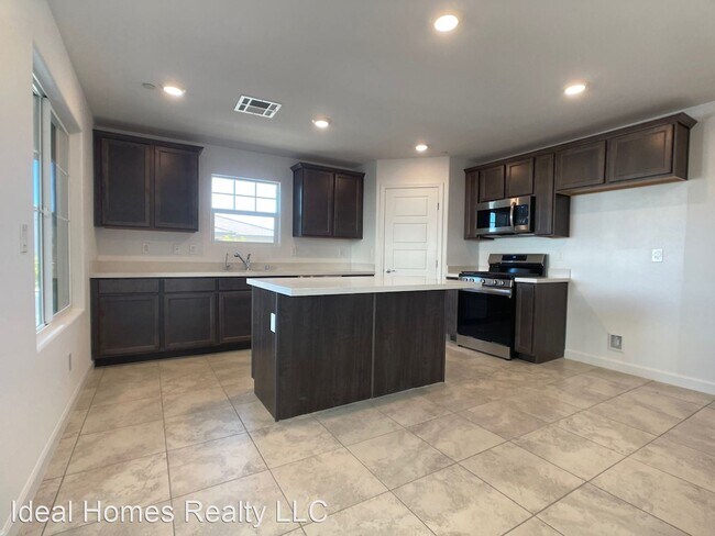 Foto del edificio - 3 br, 2.5 bath House - 735 Omaggio Place
