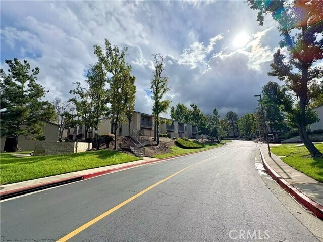 Foto del edificio - 17048 Colima Rd