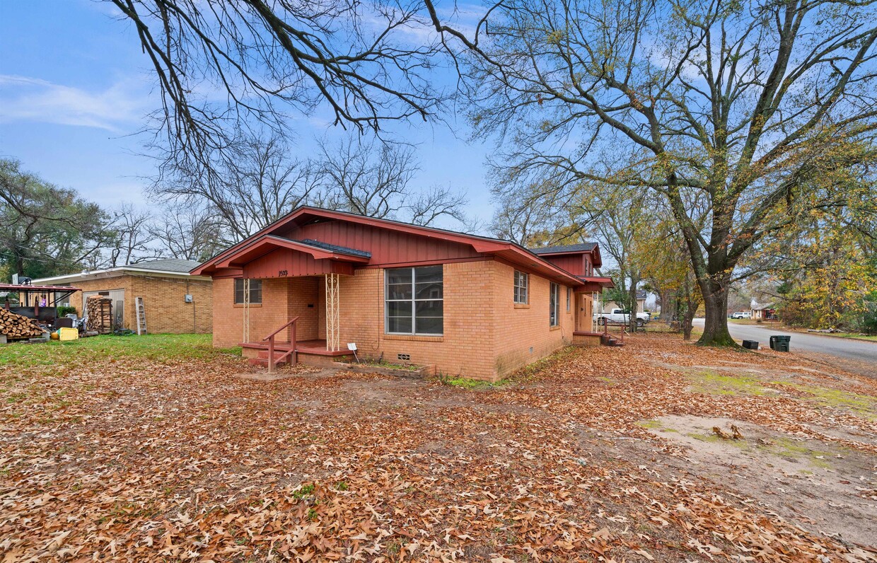 Foto principal - 1522 N Ross Ave