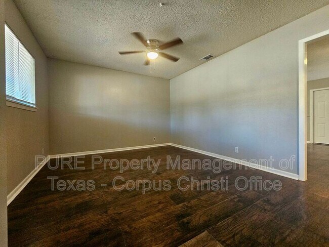 Building Photo - 1710 Sun Beam Dr