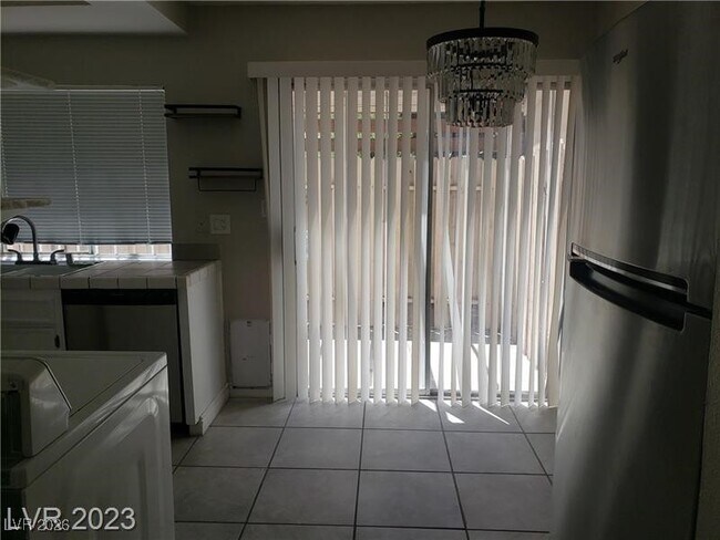 Building Photo - 4770 S Topaz St