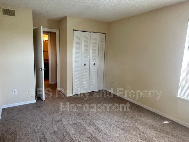Building Photo - 5152 Conroy Rd