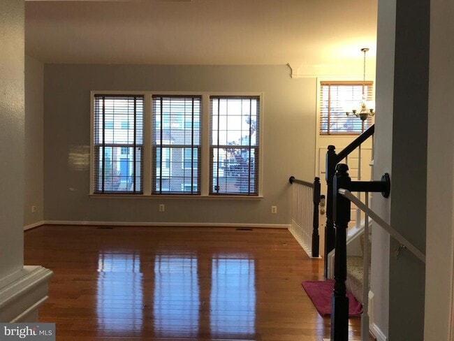 Building Photo - 22519 Maison Carree Square