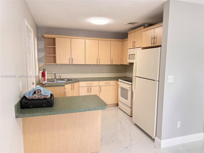 Foto del edificio - 252 NW 50th Ave