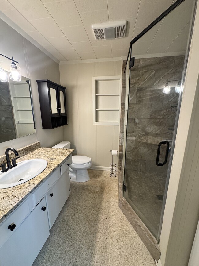 Foto del edificio - 2316 Mire Hwy