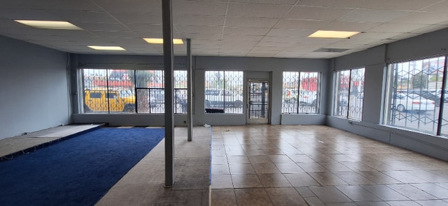 Photo - 1430 W Martin Luther King Jr Blvd House