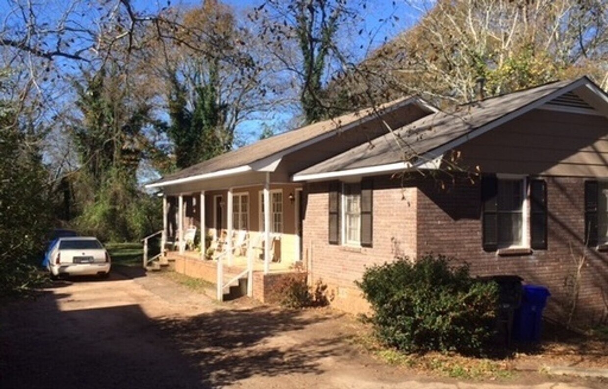 Primary Photo - 25 Hill St