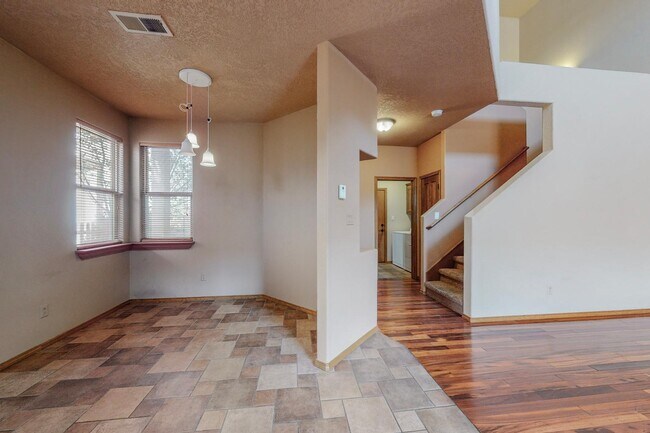 Building Photo - 4901 Spanish Sun Ave NE
