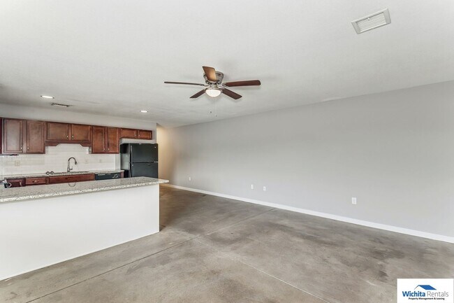 Foto del edificio - Westside duplex - 3 Bedroom 2 Bathroom  **...