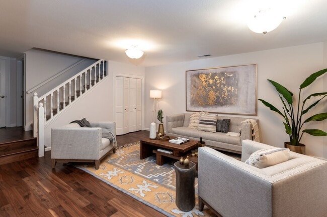 Building Photo - Downtown Los Altos Luxury Townhome