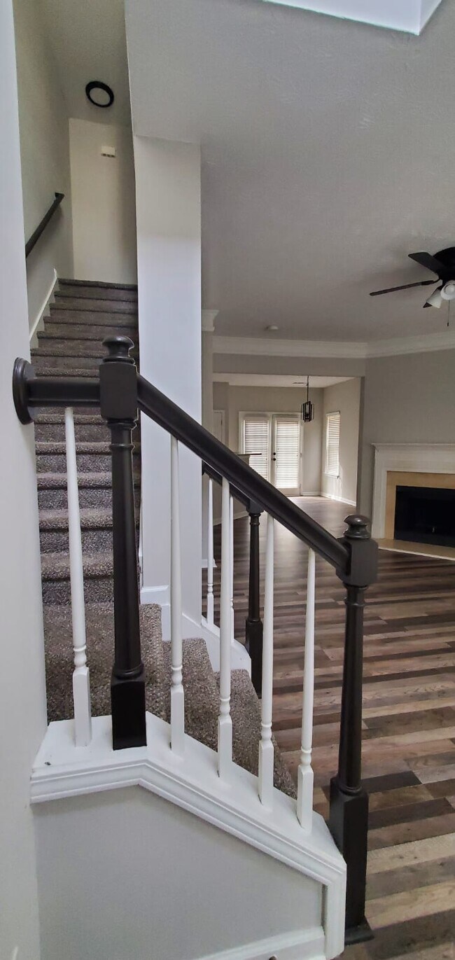 Building Photo - 4740 Crawford Oaks Dr