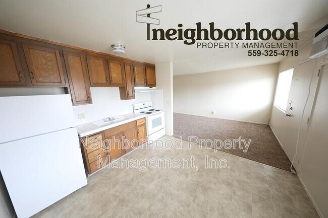 Building Photo - 1318 E San Ramon Ave