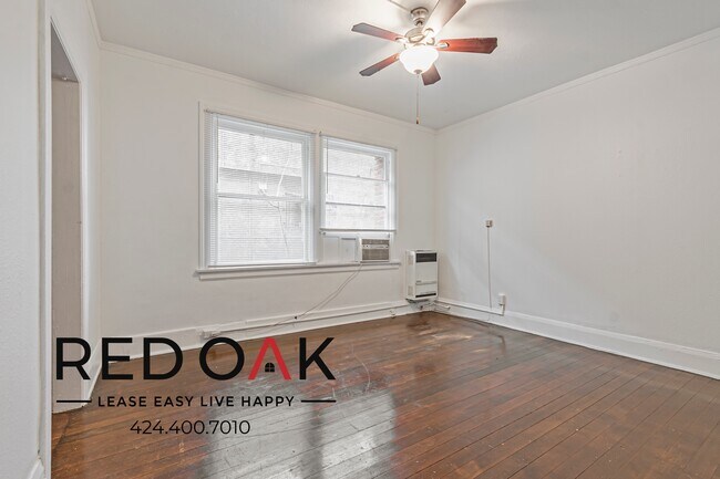 Foto del edificio - 1021 S Park View St