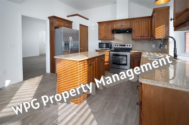 Building Photo - 3612 Crail Dr