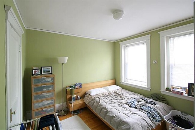 Building Photo - 3 Craigie St