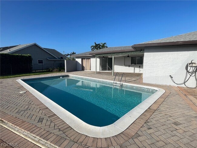 Foto del edificio - 5029 SW 11th Pl