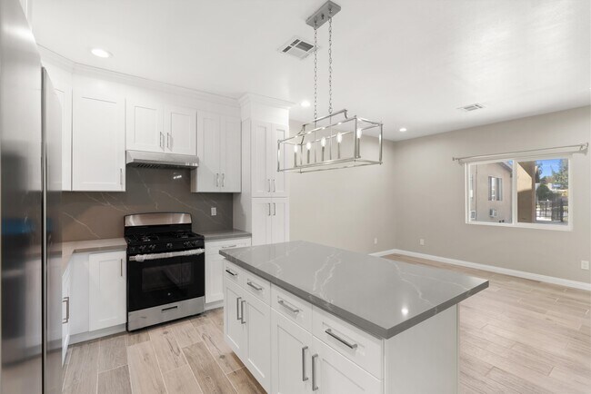 Foto del edificio - 10508 Mattock Ave