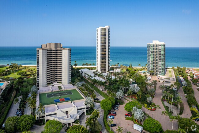 Aerial Photo - Esplanade Club