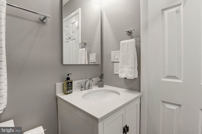 Foto del edificio - 2217 S Oakland St