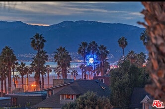 Building Photo - 110 Ocean Park Blvd