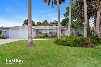 Building Photo - 833 Pine Forest Trail W