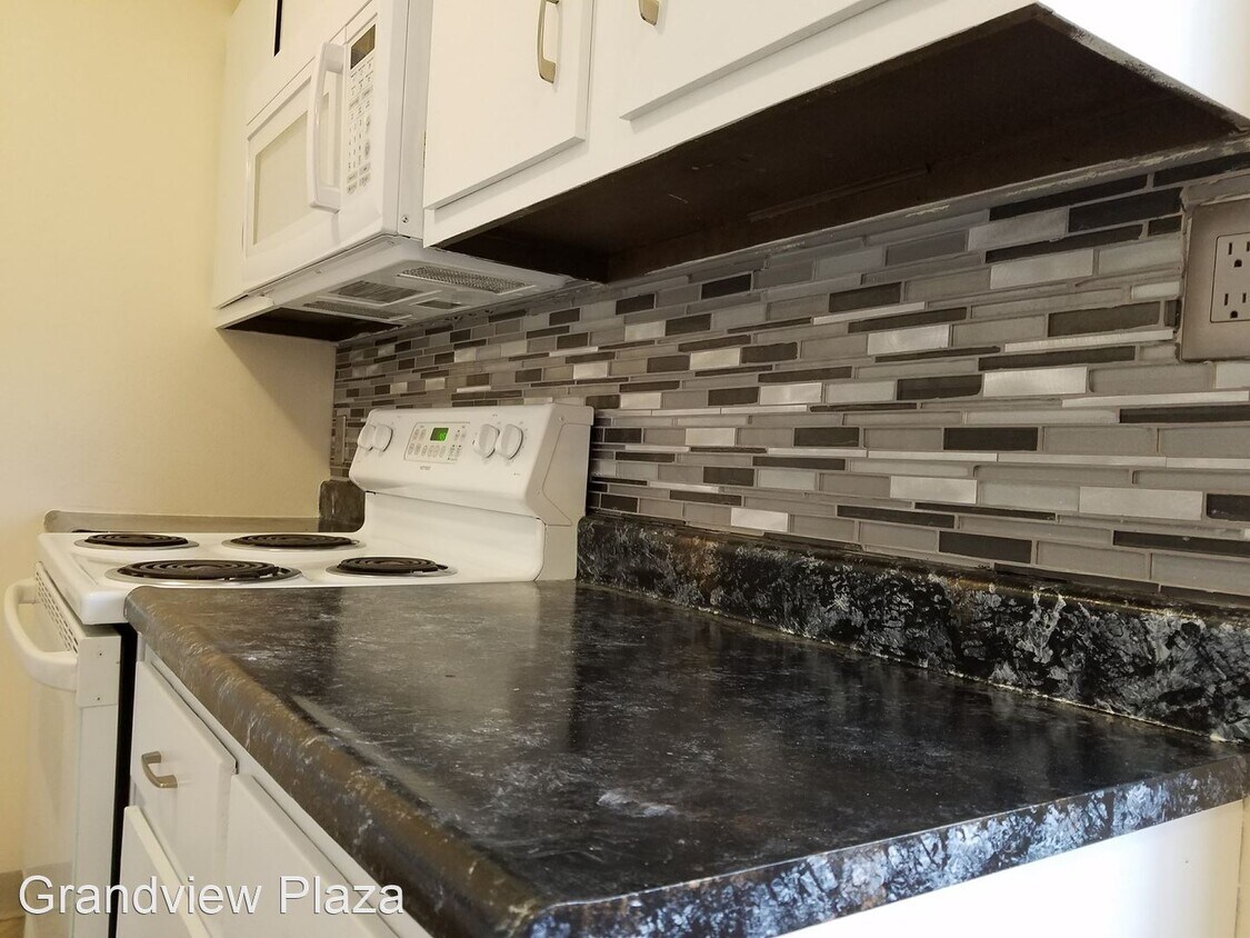 Foto principal - 1315 7th St S