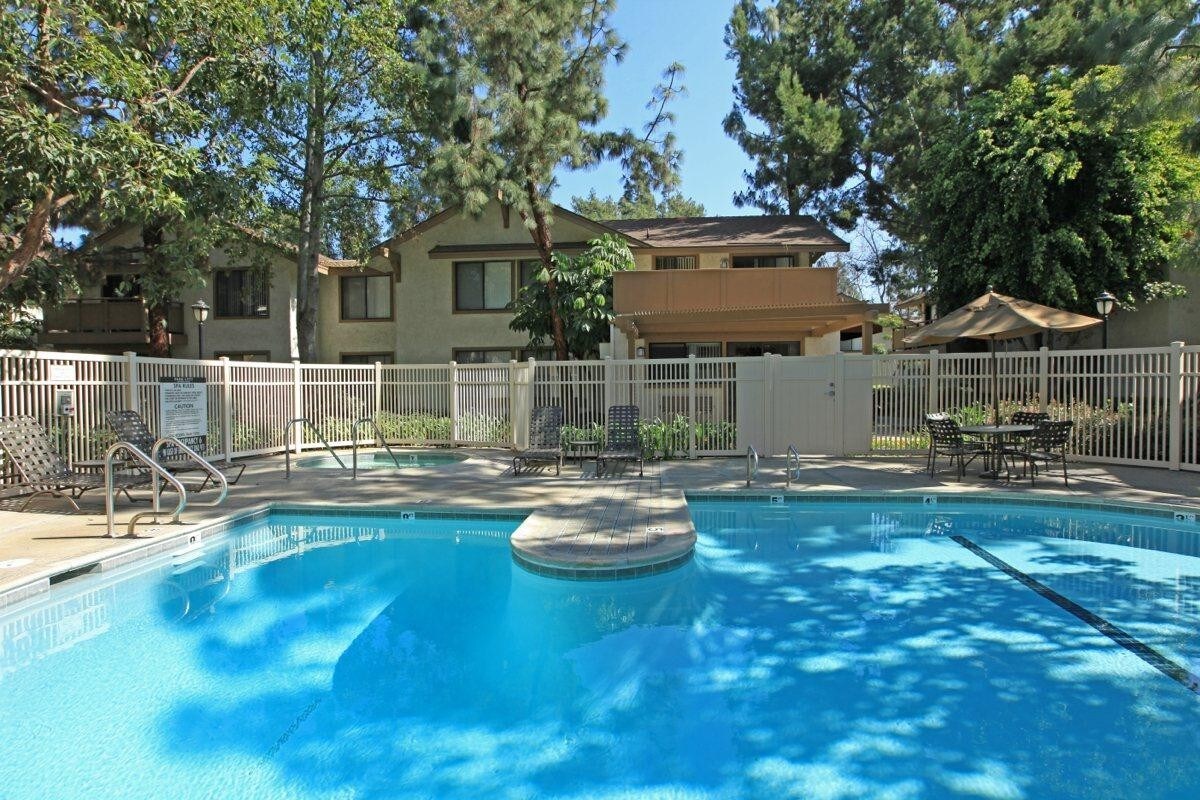 Primary Photo - 3825 W Garden Grove Blvd