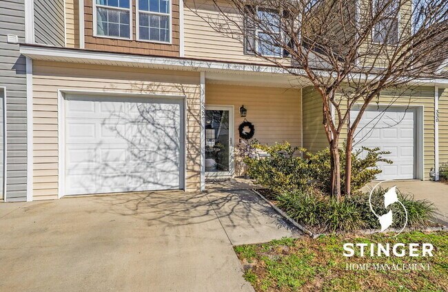 Foto del edificio - 332 Dante Cir