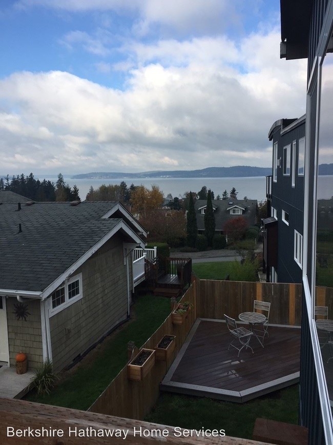 Building Photo - 1 br, 1 bath House - 1306 Nisqually Street