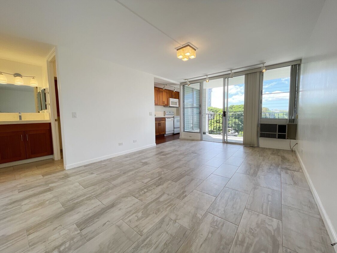 Primary Photo - Punahou Royale (Makiki) - 1 Bedroom, 1 Bat...