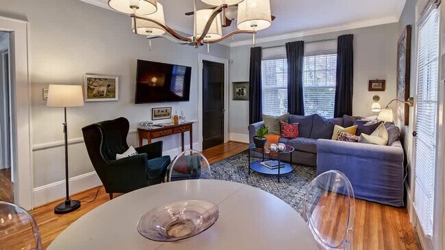 Foto del edificio - 800 Magnolia Ave