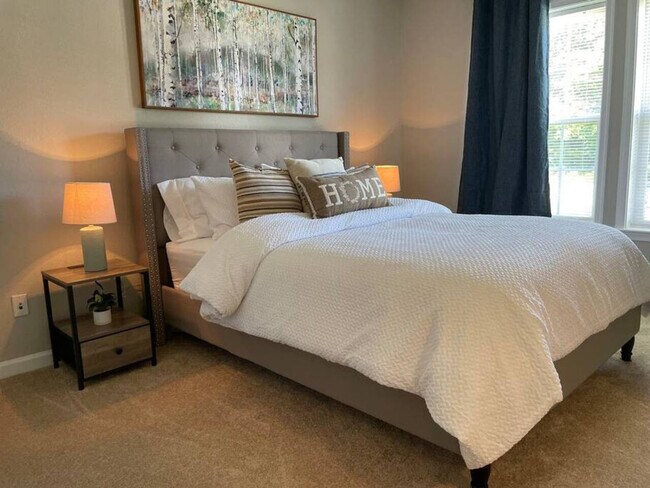 Foto del edificio - 3245 Clover Rd