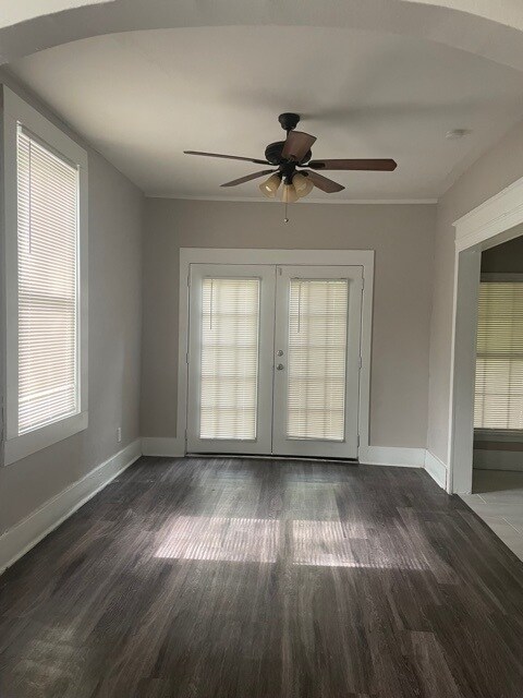 Building Photo - 3633 Carnes Ave