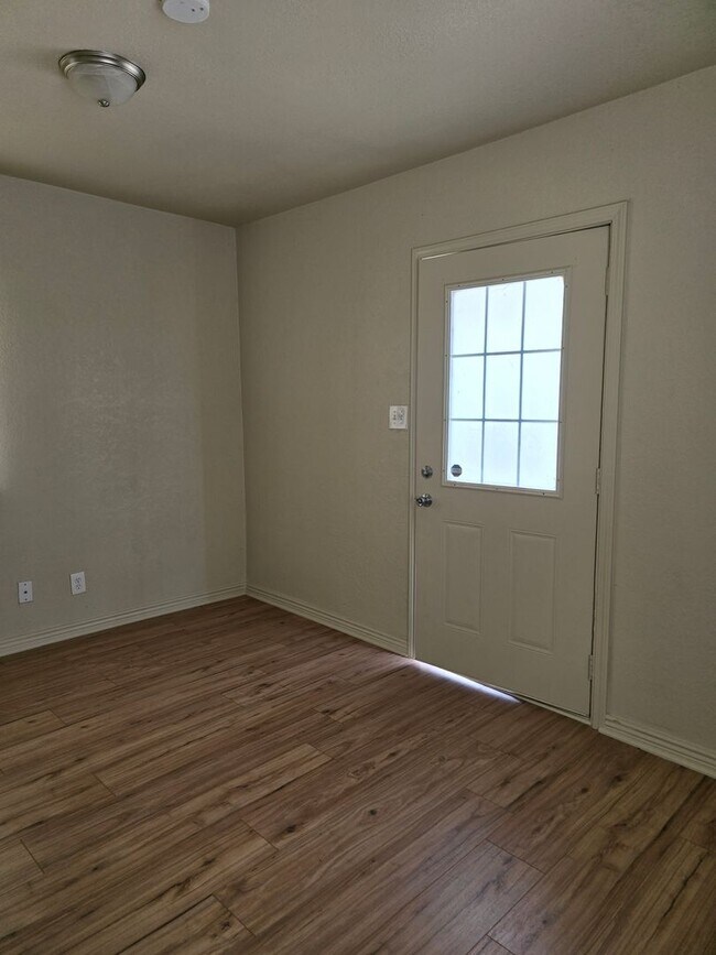 Foto del edificio - Cozy 2 Bedroom Cottage
