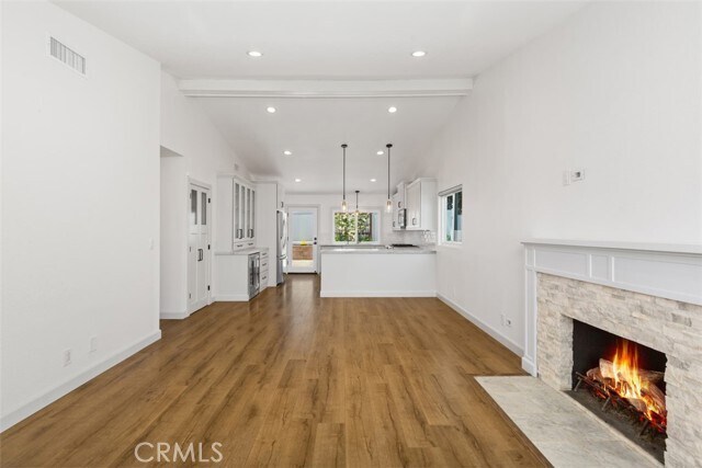 Building Photo - 25521 Oak Leaf Rd