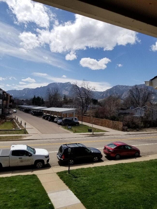 4955 Moorhead Ave Unit 11, Boulder, CO 80305 Condo for Rent in