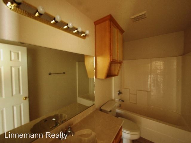 Building Photo - 4304 Bally Dr