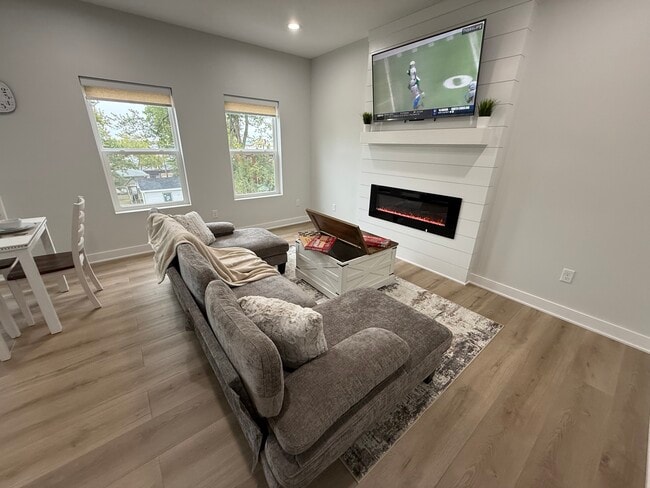 Building Photo - 4507 60th St