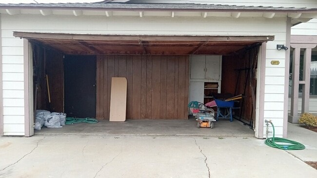 Building Photo - Charming 3BR,  2.5 Bath House in Grover Beach