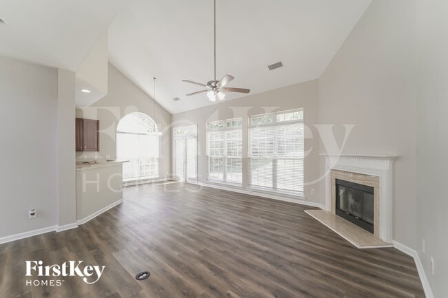 Building Photo - 16025 Lavenham Rd